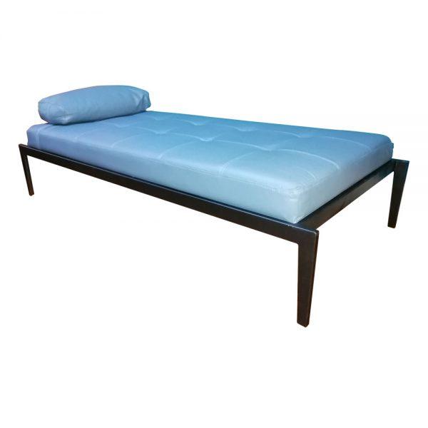 BANQUETA NILOPATRA DE EXHIBICIÓN 180cm