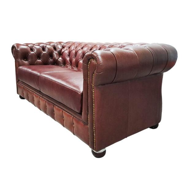 SOFÁ CHESTERFIELD CAFÉ (DETALLE) 190cm DE EXHIBICIÓN